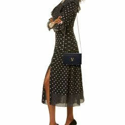 Best deal ⌛ Versace Virtus Leather Wallet On Chain ✔️ -Versace Sales Store 6a82930d53c0401fbd13088cc619dd8c 1080x